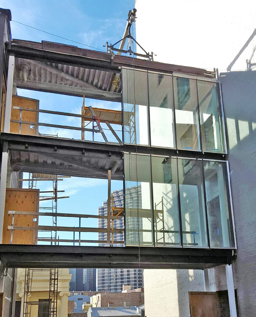 Columbia Glass Hoist