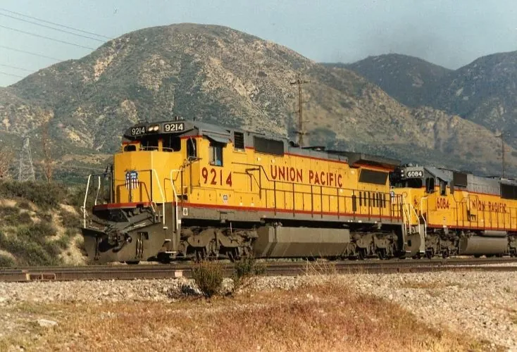 Columbia base-mounted winch system for railcar positioning
